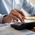 W jaki sposób efektywnie dobrać sprzęt gospodarstwa domowego do mieszkania? Funkcjonalny poradnik dla konsumentów